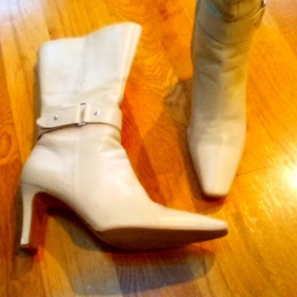 Boots/ beige